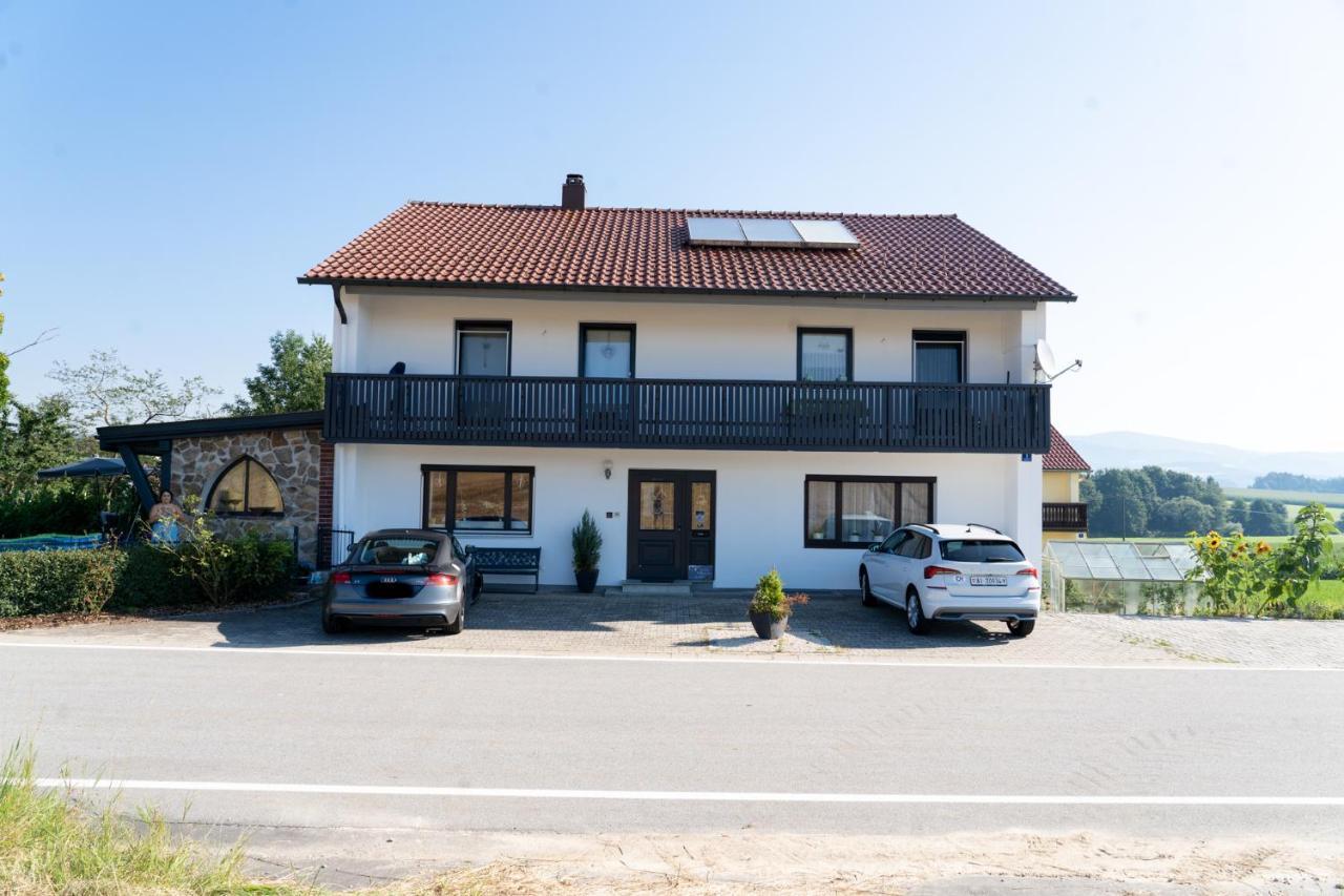 Ferienwohnung Im Idyll 1 هينغيرسبيرغ المظهر الخارجي الصورة